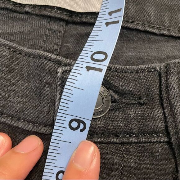 Everlane Black High Rise Jeans, stretchy size 27 regular - Picture 6 of 9